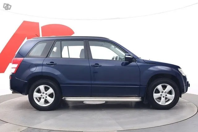 Suzuki Grand Vitara 2,4 VVT 4WD 5D 5MT - / SUOMIAUTO / LOHKO+SISÄPISTOKE / VAKIONOPEUDENSÄÄDIN / NELIVETO Image 6