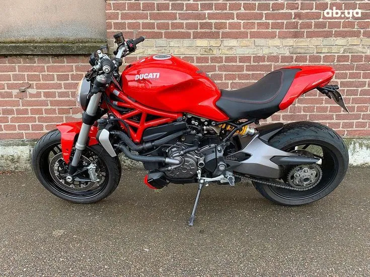 Ducati Monster Image 6